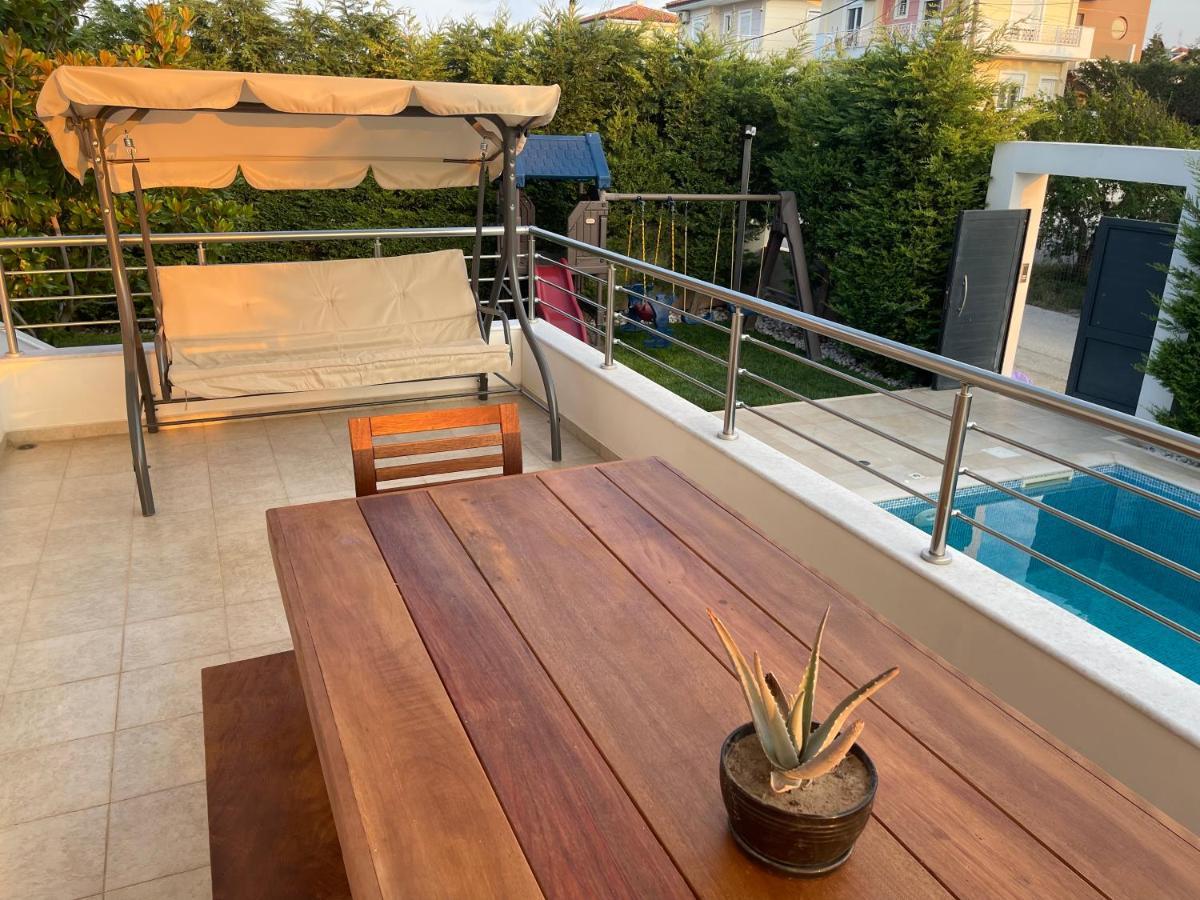 Luxury Villa Loutraki With Private Heated Pool Ngoại thất bức ảnh