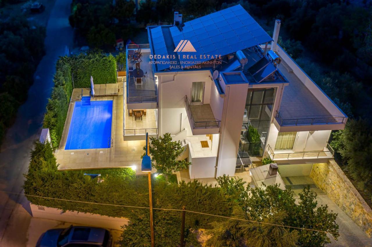 Luxury Villa Loutraki With Private Heated Pool Ngoại thất bức ảnh