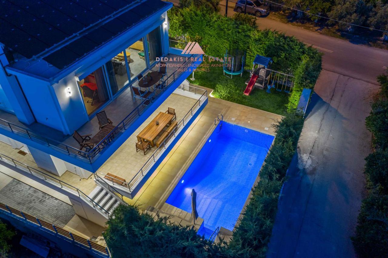 Luxury Villa Loutraki With Private Heated Pool Ngoại thất bức ảnh