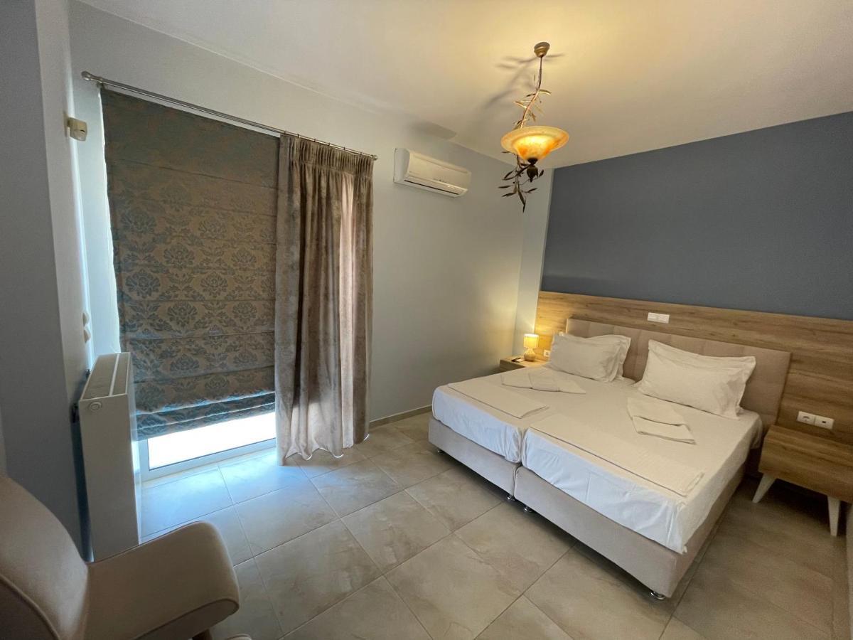 Luxury Villa Loutraki With Private Heated Pool Ngoại thất bức ảnh