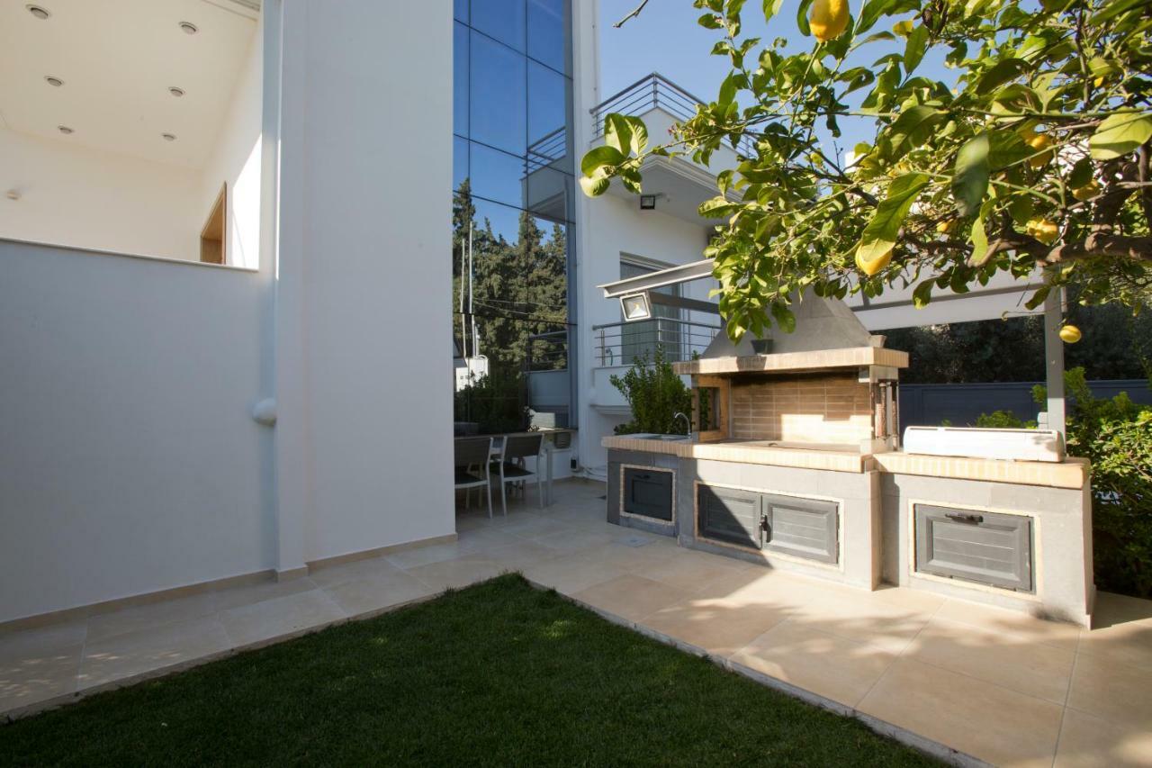 Luxury Villa Loutraki With Private Heated Pool Ngoại thất bức ảnh