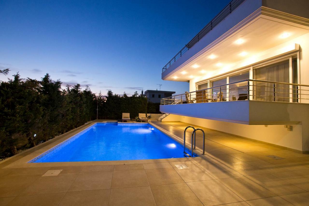 Luxury Villa Loutraki With Private Heated Pool Ngoại thất bức ảnh